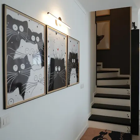 Catmandu Oldstation *